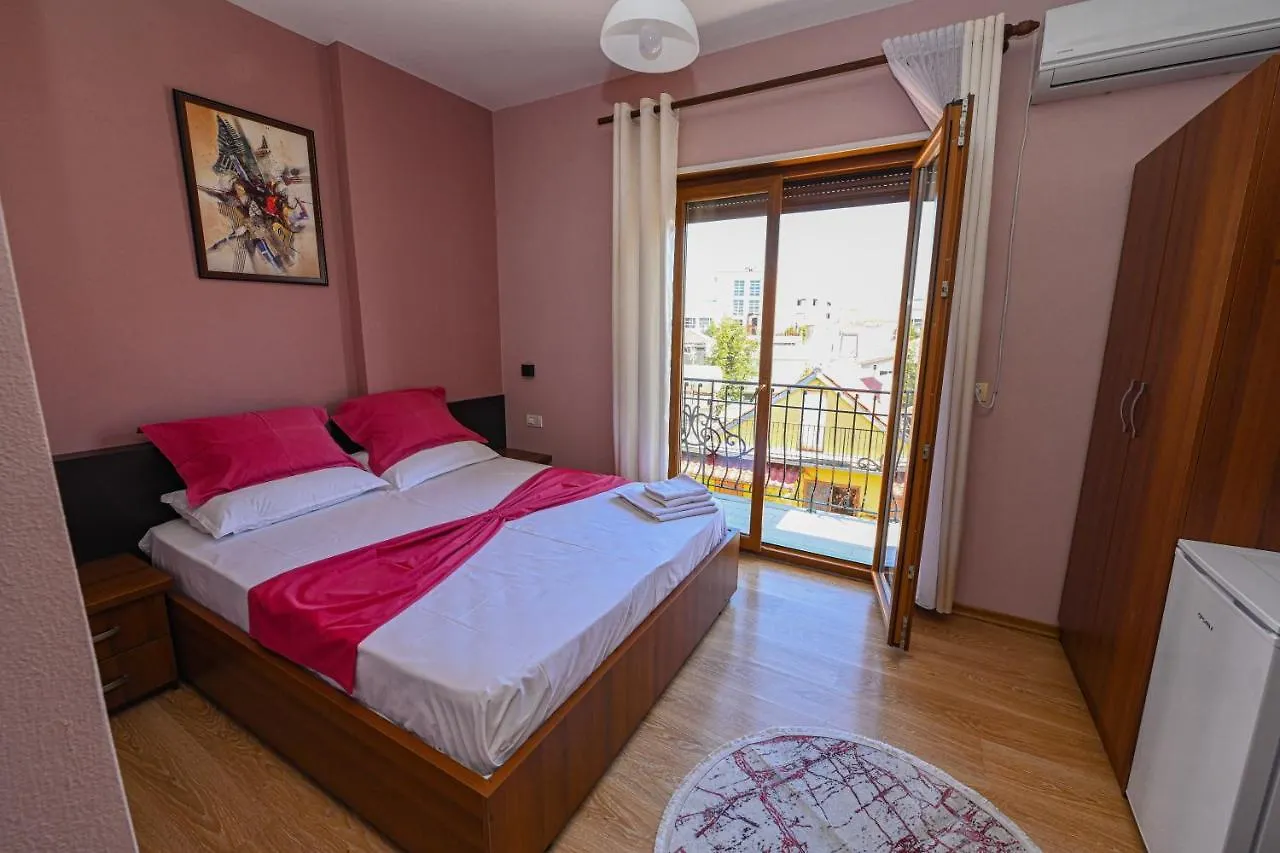 Hotel Epoka شكودر