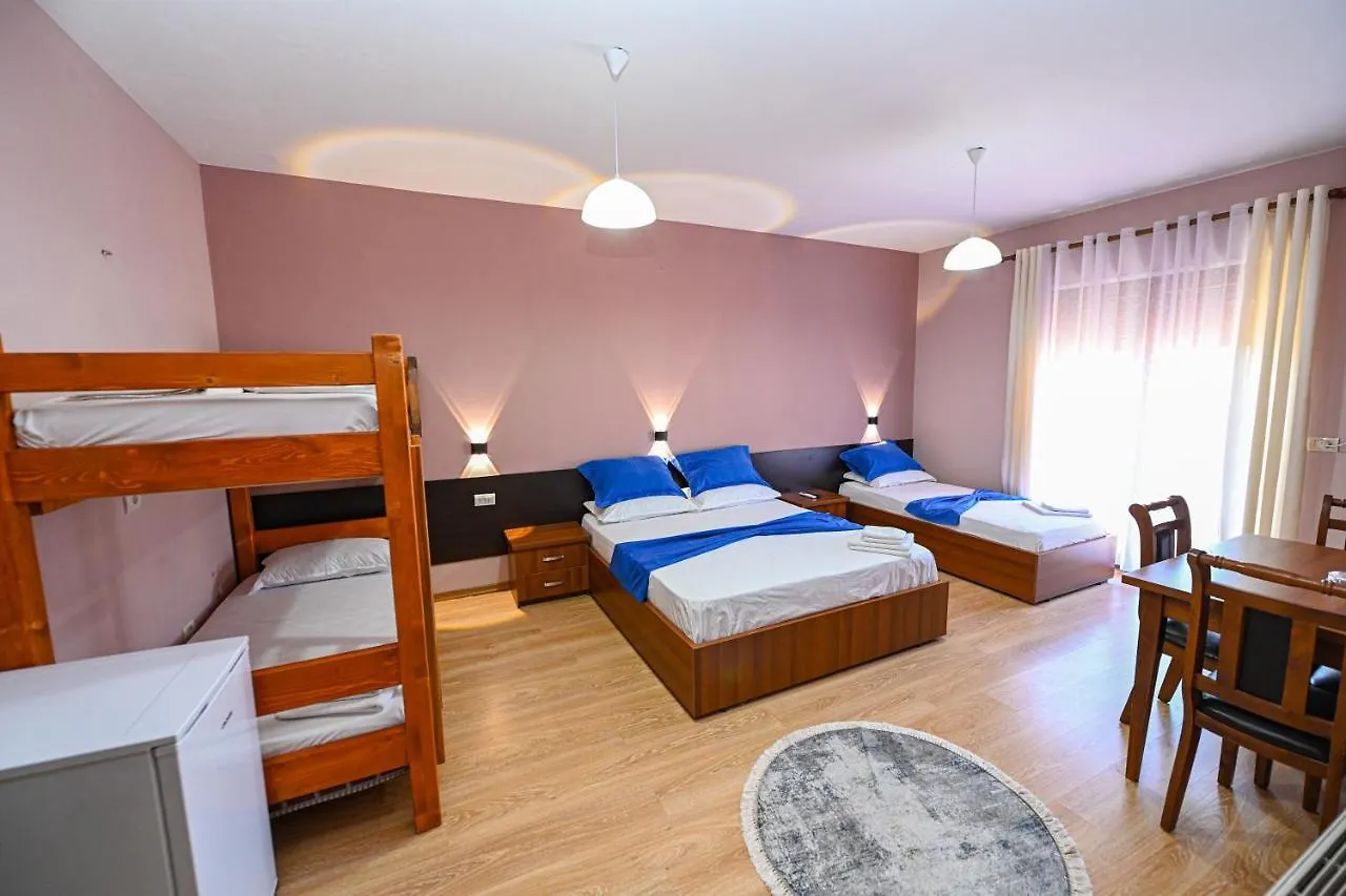 Hotel Epoka شكودر