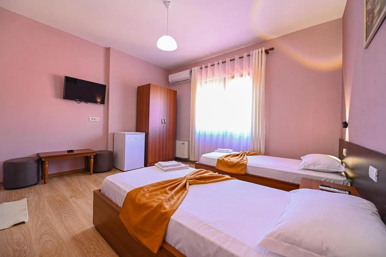 Hotel Epoka Shkodër 0*,  Albania